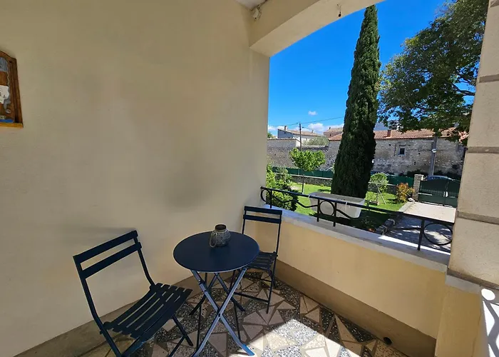 Partie De Villa